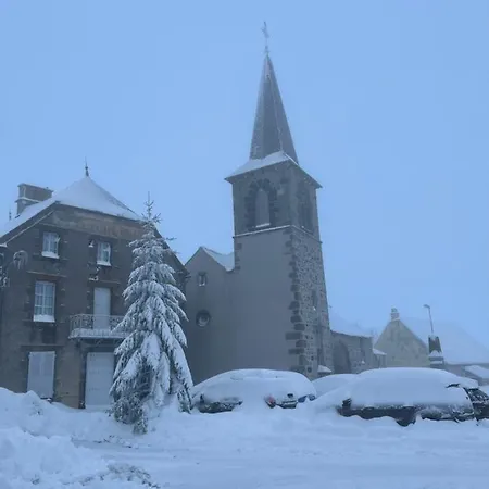 Du Cezallier Hotel
