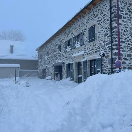 Du Cezallier 3* Montgreleix