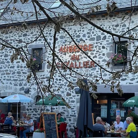 Du Cezallier 3*